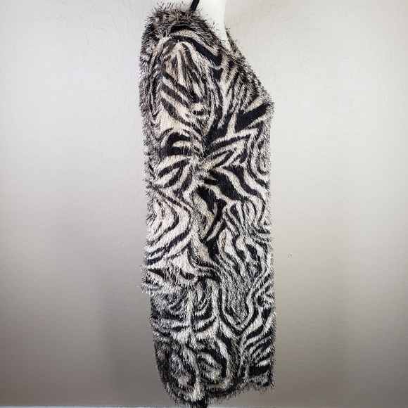 Adore Tiger Print Beige & Black Tiger Print Soft Faux Hair Dress Sz L. Womens - Picture 6 of 9
